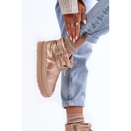 Botas de neve isoladas femininas Lee Cooper LCJ-23-44-1965L bege dourado 2