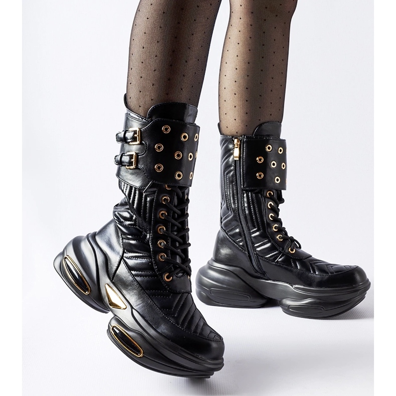 Botins pretos decorados com acolchoado Veronese 1 Botins pretos decorados com acolchoado Veronese 1