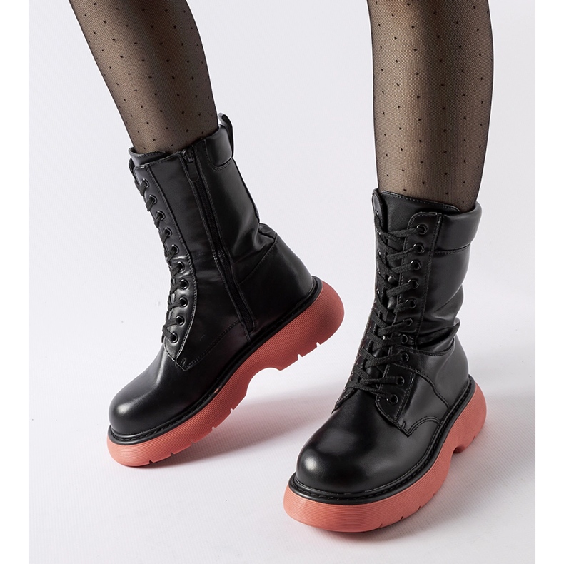 Botas isoladas pretas com sola Beata rosa preto 1
