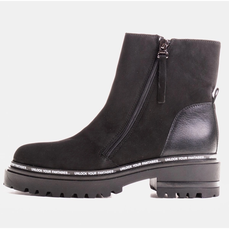 Marco Shoes Botas femininas lisas com um fundo espesso interessante preto 1