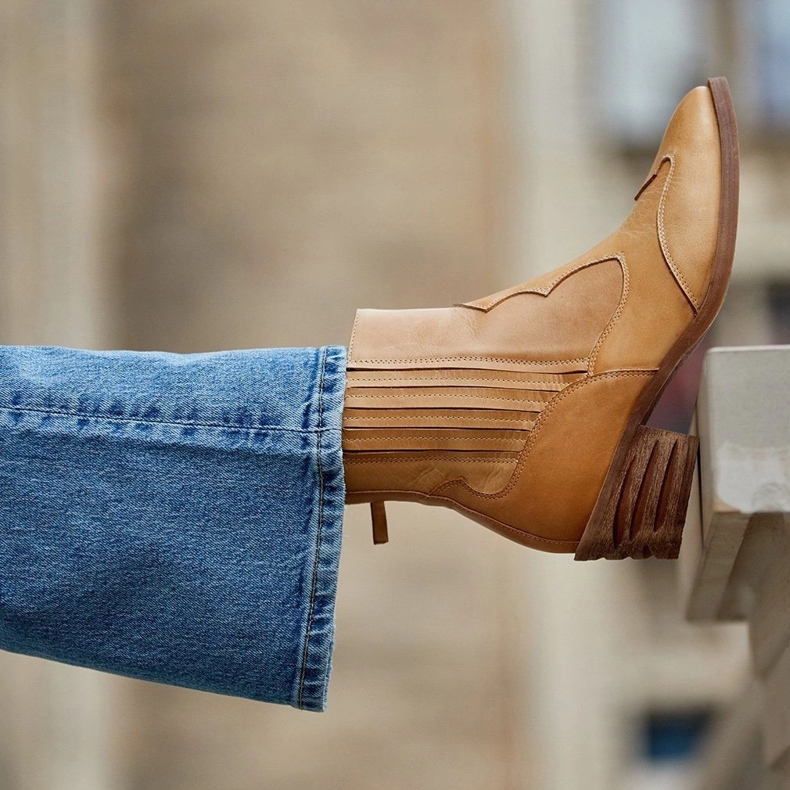 Marco Shoes Botas de cowboy de couro polido à mão com parte superior de borracha larga amarelo 1