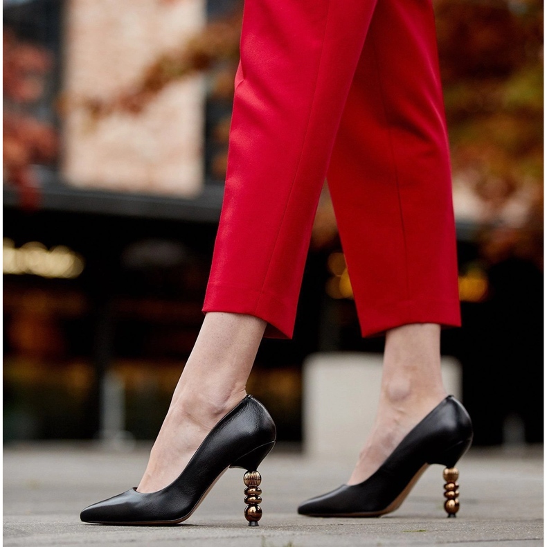 Marco Shoes Sapatilhas de couro feitas de couro soft grain com pedras preto 2