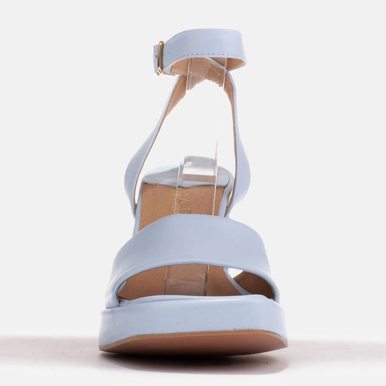 Marco Shoes Sandálias em uma plataforma de reforço azul 2