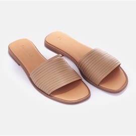 Marco Shoes Chinelos de couro bege 1