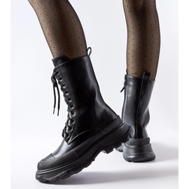 Sapatos de trabalho pretos com sola grossa Crosia preta 1