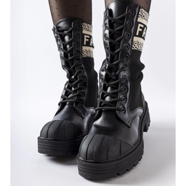 Sapatos de meia preta com inscrição Daria branca preto 1 Sapatos de meia preta com inscrição Daria branca preto 1