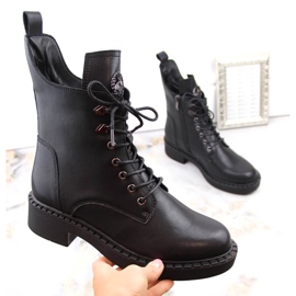 Botas femininas de couro com cadarço e zíper, isoladas, pretas, T.Sokolski 712 preto 1 Botas femininas de couro com cadarço e zíper, isoladas, pretas, T.Sokolski 712 preto 1