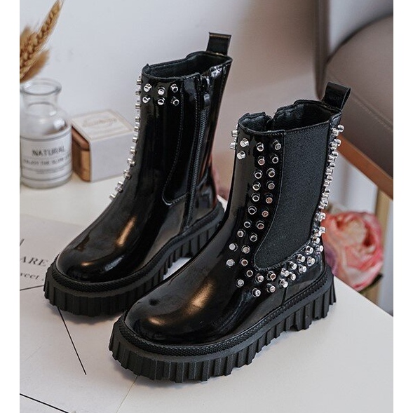 Botas Chelsea envernizadas para meninas decoradas com strass pretos Adelie 1