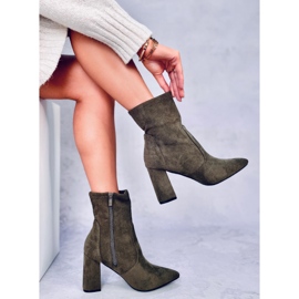 Bota salto camurça Natalie Green. verde 1