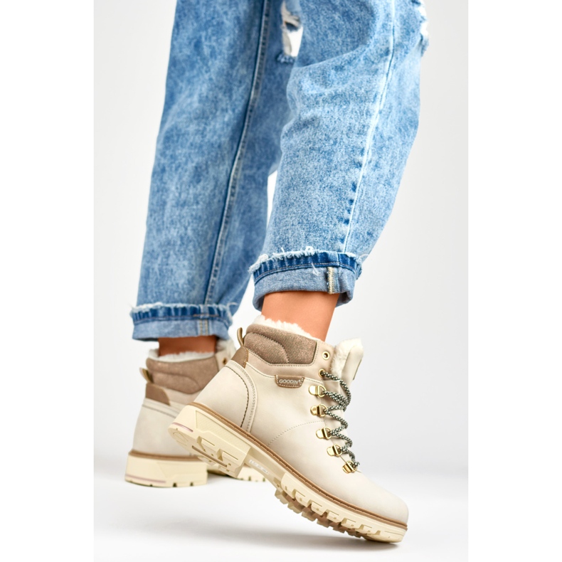 Botas femininas bege com isolamento 1