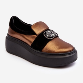 Sapatos femininos de couro na plataforma com decoração Laura Messi 2697/744-300 dourado 1