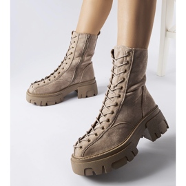 Botas marrons decoradas com encadernação Amol castanho 1 Botas marrons decoradas com encadernação Amol castanho 1
