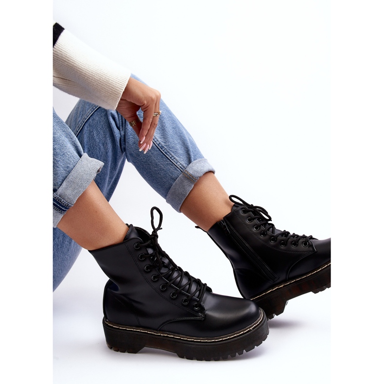 Botins femininos com atacadores pretos Maddis preto 1