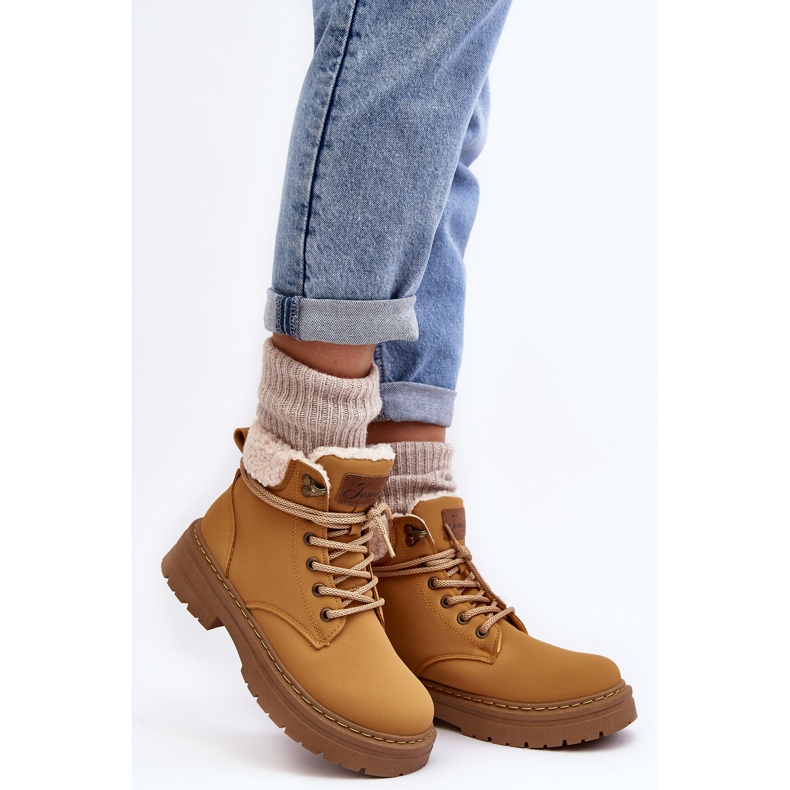 Botas femininas de couro com pele de carneiro Camel Lynnvia bege 2
