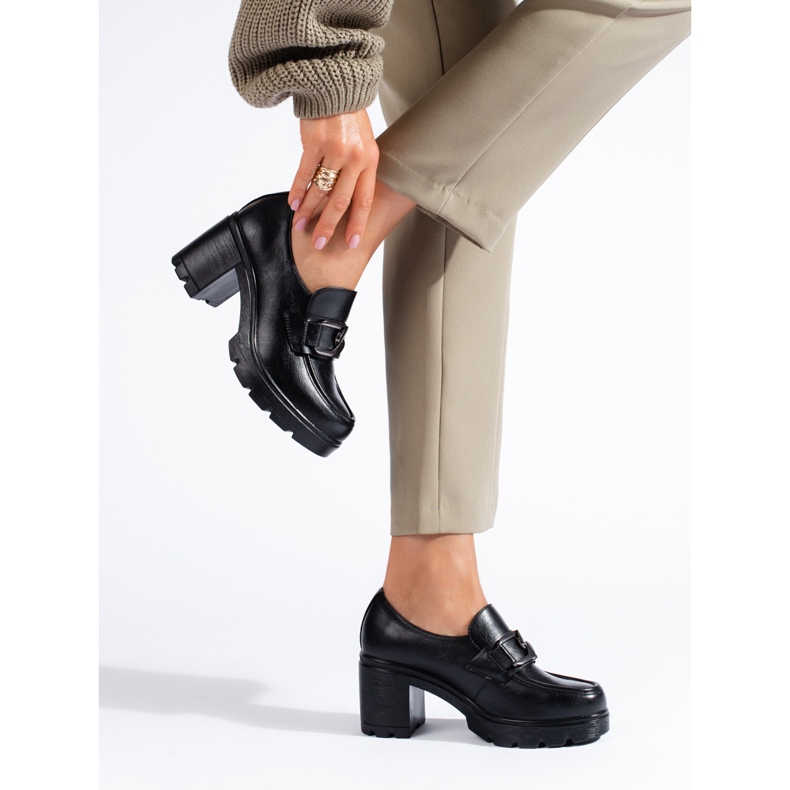 W. Potocki Sapatos femininos pretos com salto largo da Potocki 1