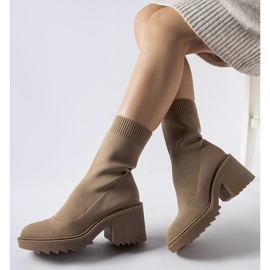 Botins bege escuro com parte superior flexível Cadiz 2