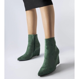 Botas de cunha verdes pontiagudas da Aprutino 1