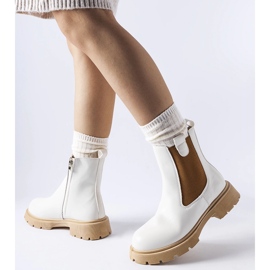 Botins brancos com sola bege Giacinta 1