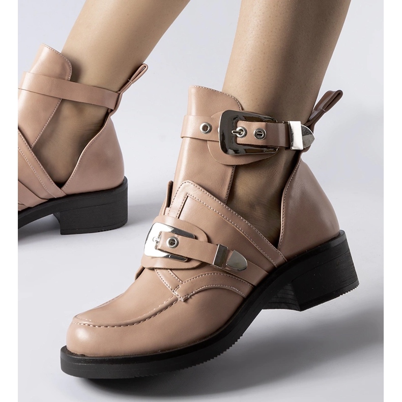 Botins rosa com recortes da Sperone 1