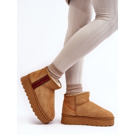 Botas de neve femininas isoladas Camel Lomessa na plataforma marrom 1