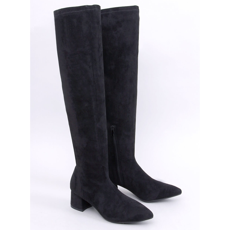 Diondre Mosqueteiros pretos de salto baixo 1