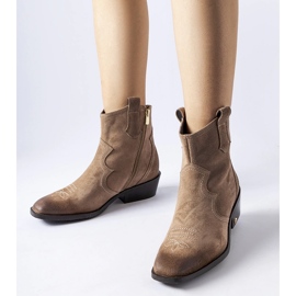 Botins de couro bege com salto baixo Karino 1