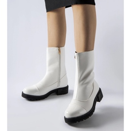 Botins clássicos Monsanpolo com isolamento branco 1