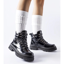 Botins pretos envernizados da Richards 1