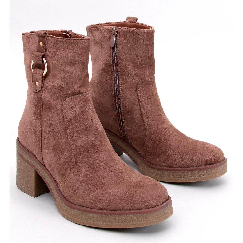 Botins Cooke Khaki com salto largo marrom 1