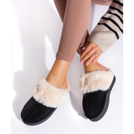 SHELOVET Brinquedos macios pretos fofos em uma plataforma 1