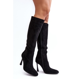 Botas femininas isoladas de salto alto pretas Isot preto 1