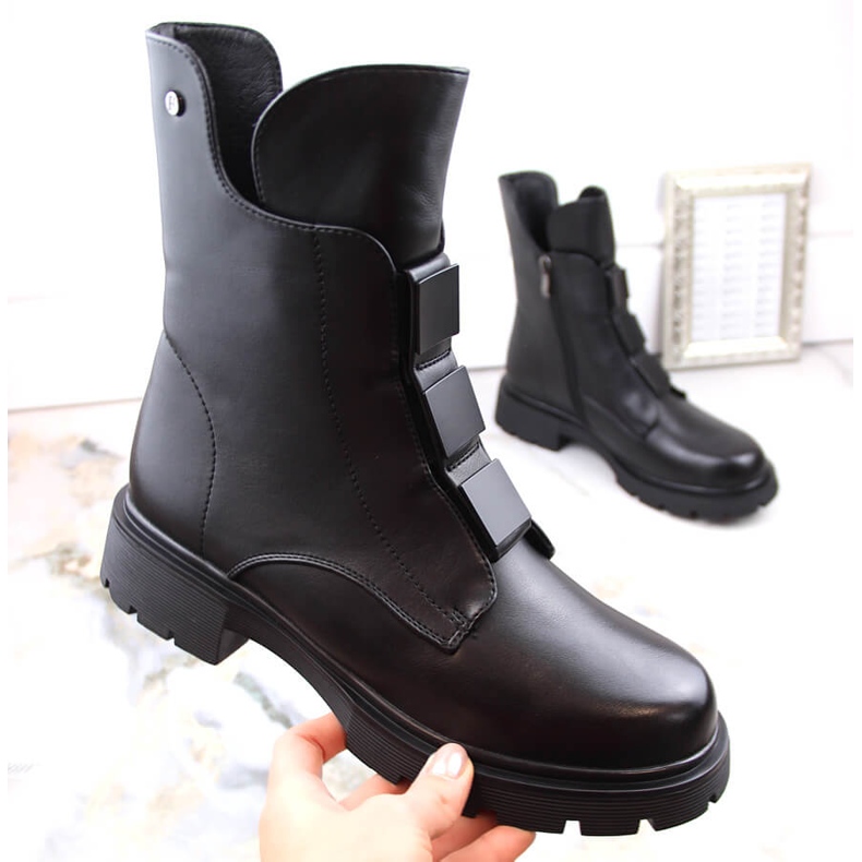 Botas femininas pretas isoladas com zíper Filippo DBT4890 preto 1 Botas femininas pretas isoladas com zíper Filippo DBT4890 preto 1