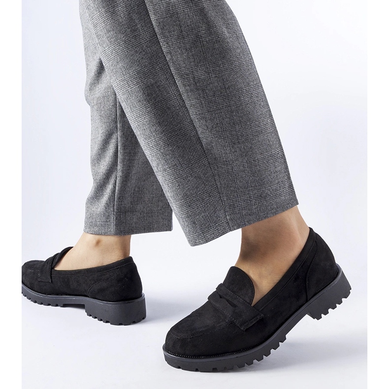 Mocassins clássicos pretos feitos de camurça ecológica 1