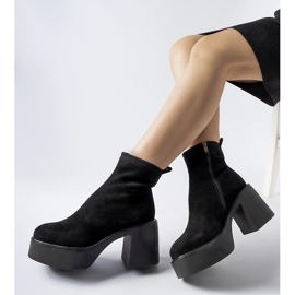 Botins maciços pretos em camurça ecológica 1