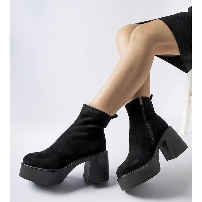 Botins maciços pretos em camurça ecológica 1