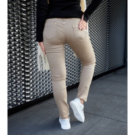 Tênis de couro branco na plataforma 2