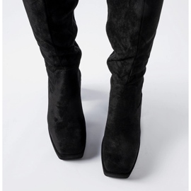 Botas pretas quentes com enorme salto Fantino preto 1 Botas pretas quentes com enorme salto Fantino preto 1