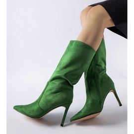 Botas verdes com isolamento e salto alto da Rosaria 1