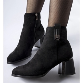 Botins pretos com isolamento da Bangor 1