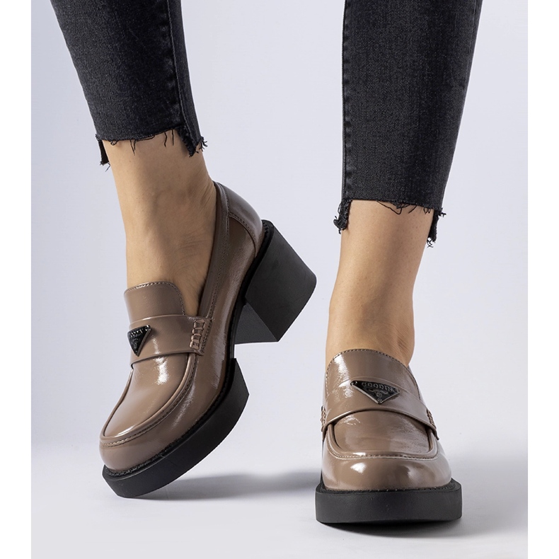 Mocassins marrons envernizados da Hobbs castanho 1