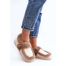 Chinelos femininos com pelo Bege Sailey 1 Chinelos femininos com pelo Bege Sailey 1