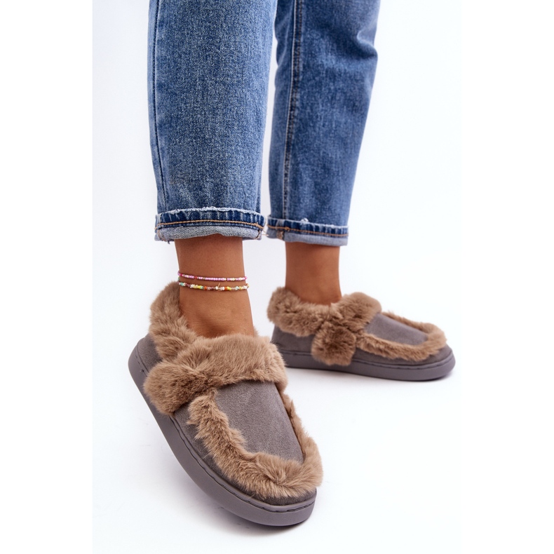 Chinelos femininos com pelo cinza Sailey 2 Chinelos femininos com pelo cinza Sailey 2