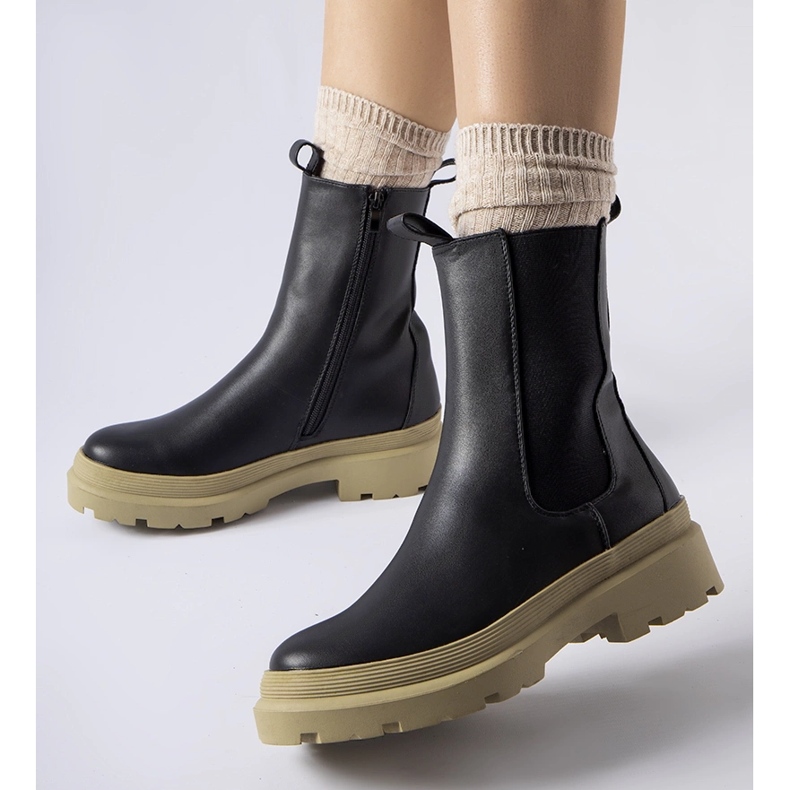 Botas Georgette pretas com sola oliva preto 1 Botas Georgette pretas com sola oliva preto 1
