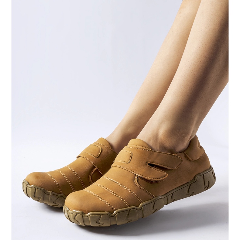 Sapatos de velcro Frencham castanhos 1