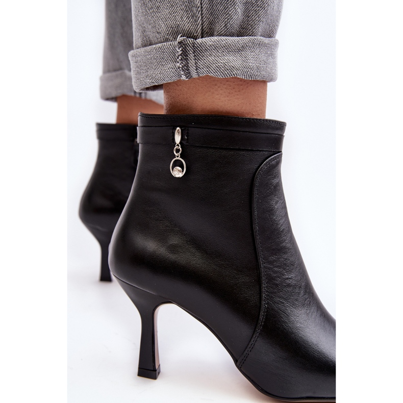 Botins femininos de couro Maciejka 06301-01 pretos 2