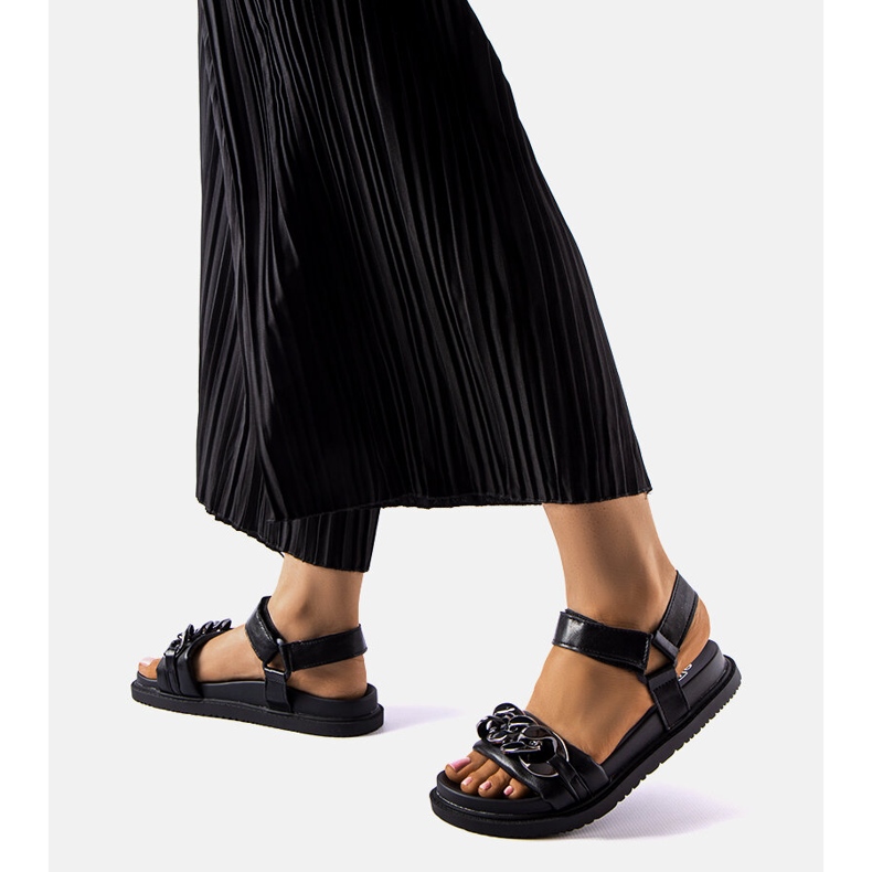 Sandália esportiva preta com corrente Machesney preto 1 Sandália esportiva preta com corrente Machesney preto 1