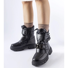 Botas de neve pretas com fivela decorativa Athos preto 1 Botas de neve pretas com fivela decorativa Athos preto 1