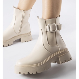 Botins bege com isolamento e fivela Casola 1