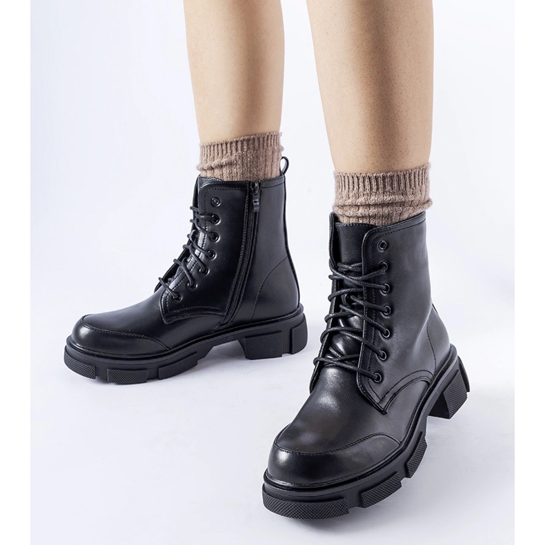 Trabalhadores de Cunningham com isolamento preto 1