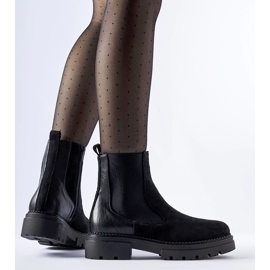 Botins pretos com sola Hodges enorme 1